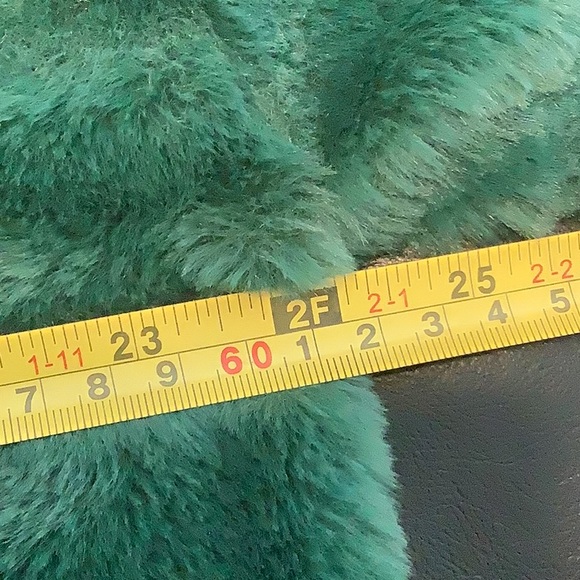 💥 Steve Madden XL Green Plush Fuzzy Sweater Top - Picture 8 of 14